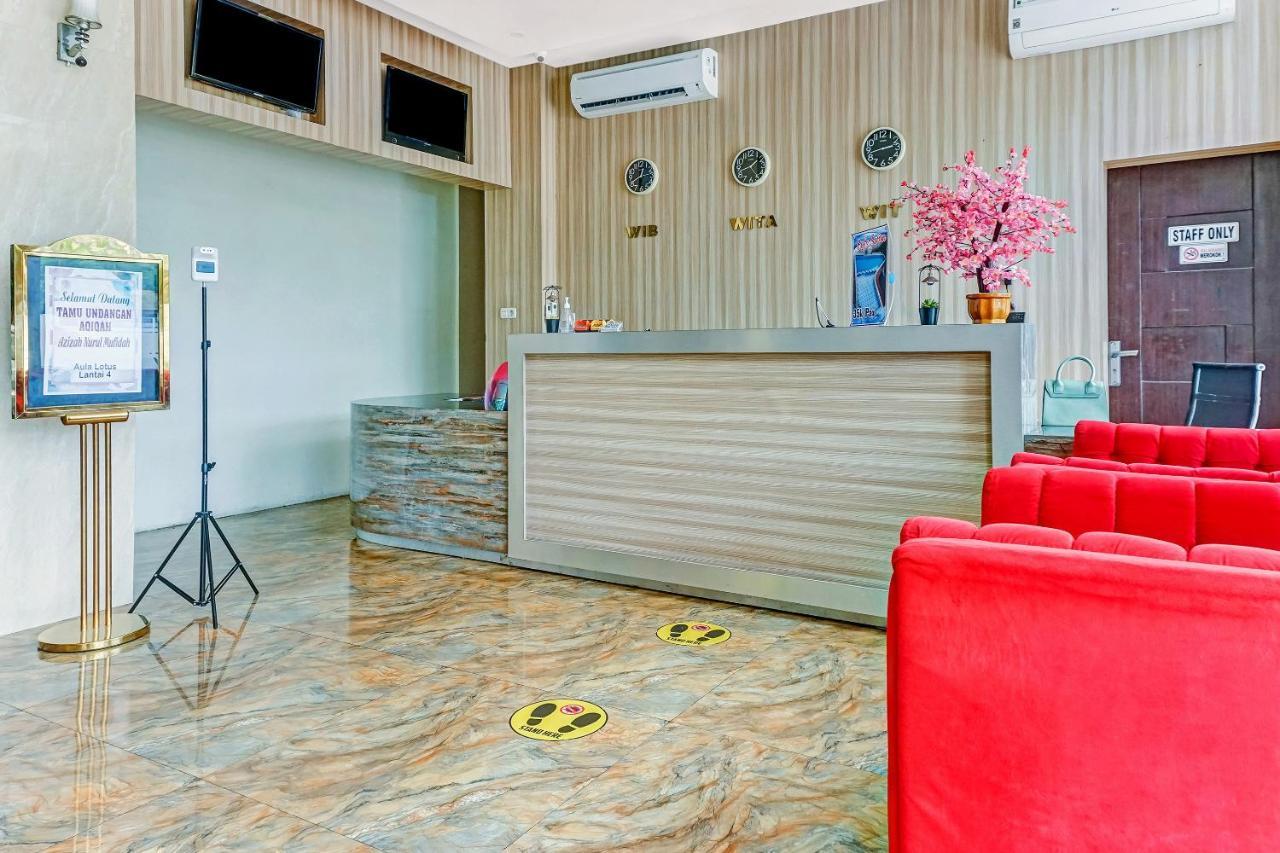 Kirei Hotel Bantaeng Exterior photo