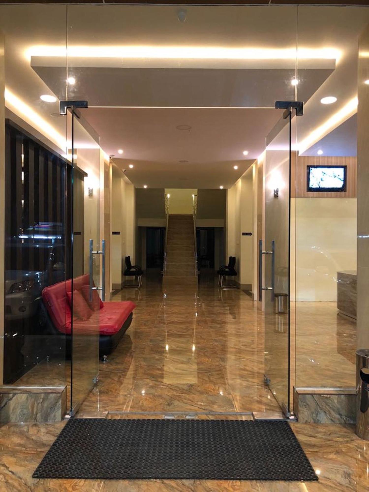 Kirei Hotel Bantaeng Exterior photo